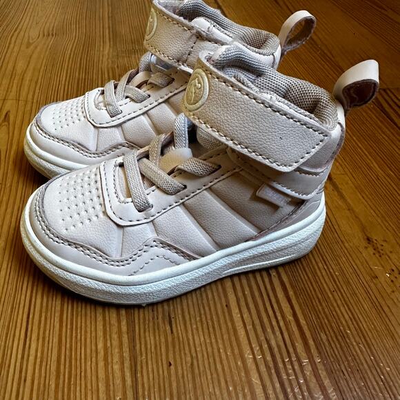 AND1 toddler girl pink faux leather high top sneakers SIZE 5 - Picture 1 of 7